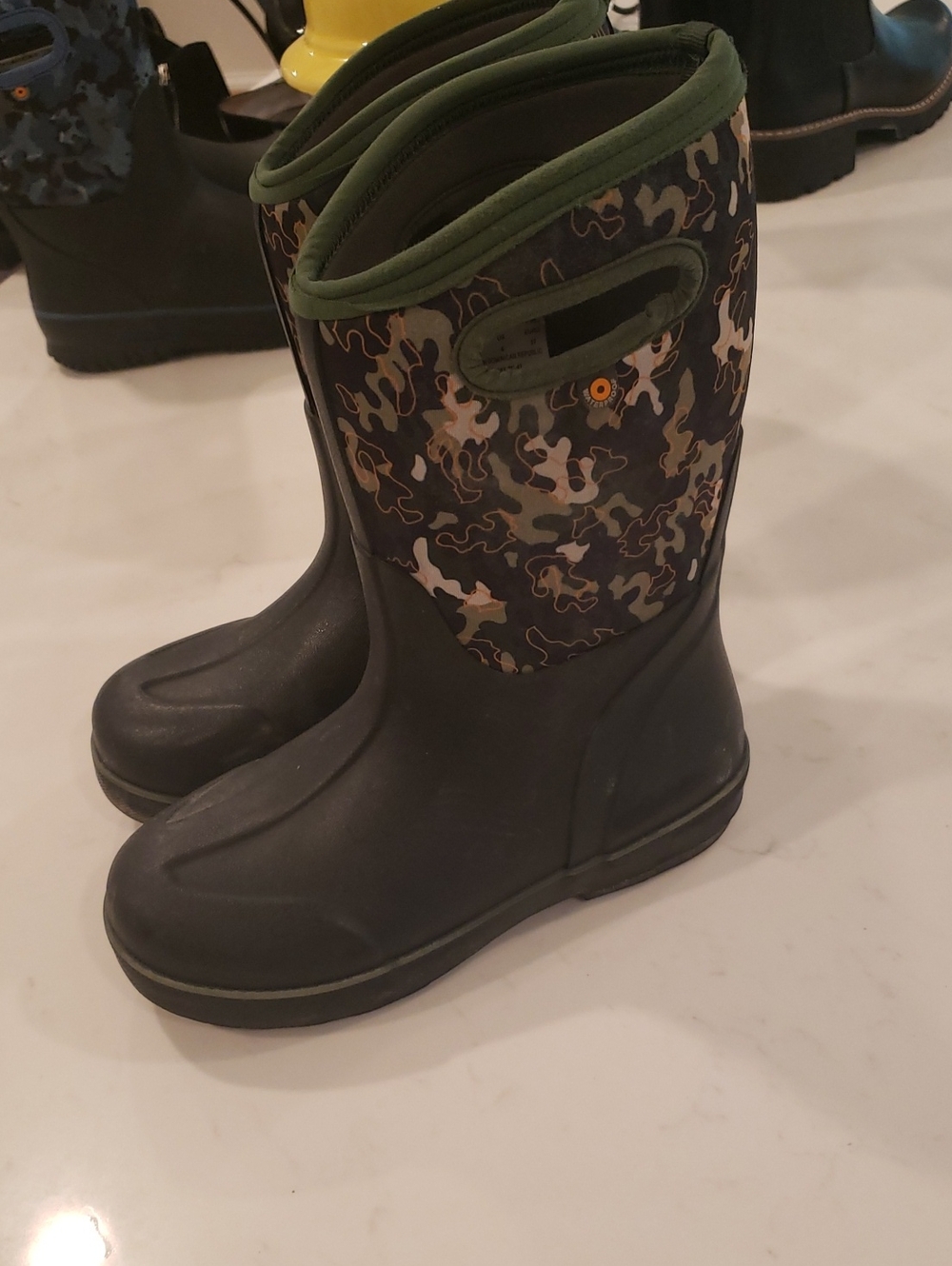 Bogs Kids Black Winter Boots with Green Camo Shaft